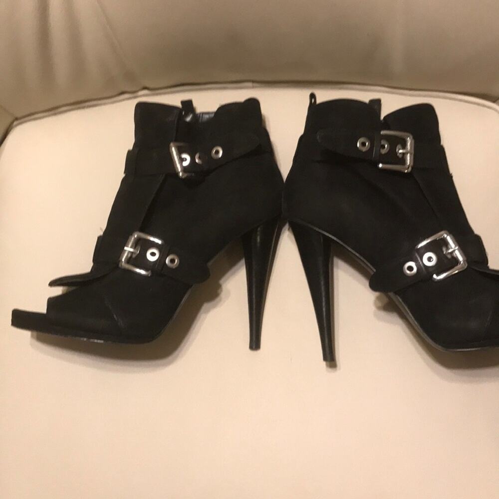 Like new Nine West buckle leather booties